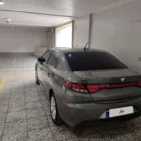 تارا اوتومات ۴۰۲|خودرو سواری و وانت|اصفهان, کوی ولی عصر|دیوار