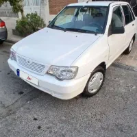 مربی آموزش رانندگی آزاد