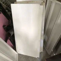 هشت عدد قفسه وسط مغازه