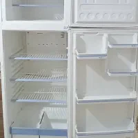 فروش یک عددیخچال فریزر گلسوندو درب بسیار تمیز