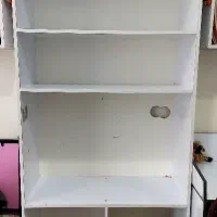 کتابخانه‌،میز مطالعه‌