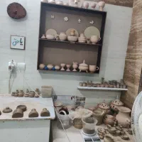 آموزش سفالگری با چرخ، سفال دستی، مجسمه سازی|خدمات آموزشی|قم, انسجام|دیوار