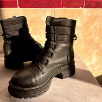 بوت زنانه نو (( سایز 38 ))