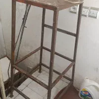 چهارپایه اهنی سه عدد