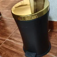 سطل اشغال مشکی طلایی فلزی|ظروف نگهدارنده، پلاستیکی، یکبارمصرف|قدس, شهرقدس|دیوار