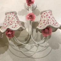 آباژور و ۲عدد دیوار کوب فلزی گل دار صورتی سفید