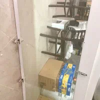 اتاق پرو جلو آینه دار