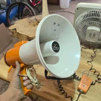 بلندگوی جار