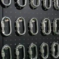 کارابین فولادی پیچ کارابین طناب ریگ  پتزل PETZL