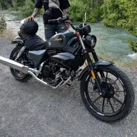 هیوسانگ آکوئیلا بندا بنلی