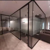 نصب پارتیشن اداری،شیشه سکوریت،جان پناه،کابین دوش