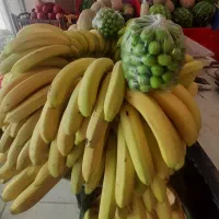 فروشنده خانم