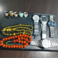 مجموعه از انگشتر و ساعت تسبیح