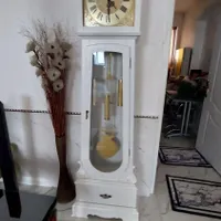 ساعت ایستاده شیک سفید
