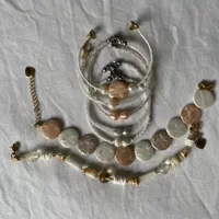 انواع دستبند و گردنبند های مروارید پرورشی