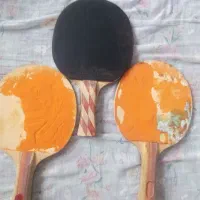 3 عدد راکت تنیس دوتا کار کرده یکی در حد نو
