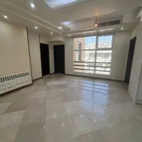 ۸۰متر/۲خواب/سالن پرده خور/غرق نور/کلید نخورده
