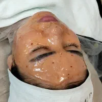 فیشیال و کربوکسی تراپی تخصصی پوست با تخفیفات ویژه|خدمات آرایشگری و زیبایی|قرچک, میرزائی شمالی|دیوار