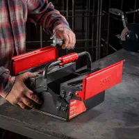 جعبه و کیف ابزار فلز پلاستیک برزنتی در دنیای ابزار