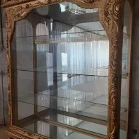ویترین شیشه ای