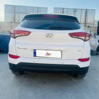 تصادفی توسان ۲۰۱۷ سفید|خودرو سواری و وانت|تهران, شهید فکوری|دیوار