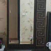 میز توالت با آینه ی قدی