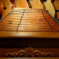 سنتور دست‌ساز اصیل گارانتی‌دار|سازهای سنتی|شیراز, قدوسی غربی|دیوار