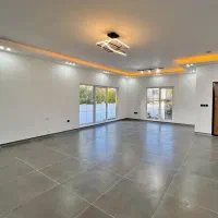 ۱۳۰متر۳خواب۸۰۰وام دارد/همکف+حیاط اختصاصی/سفیر شمال