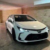 تویوتا کرولا هیبرید الیت ۱۸۰۰ فول آپشن