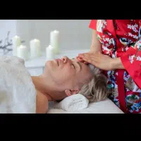 خدمات زیبایی و ماساژ بانوان