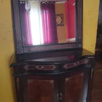 میز و آینه کنسول