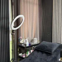 اجاره لاین اصلاح ابرو حرفه ای در سالن|اجارهٔ کوتاه‌مدت دفتر کار و فضای آموزشی|مشهد, سجاد شهر|دیوار