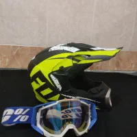 کلاه کراسی و عینک