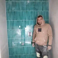 شاگرد برای کاشی کاری