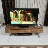 فروش مبل ۷ نفره و میز تی وی|مبلمان خانگی و میز عسلی|قائمشهر, |دیوار