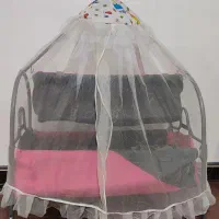 تخت خواب وگهواره