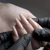 مدل برای کاشت ناخن|خدمات آرایشگری و زیبایی|قم, ولیعصر|دیوار