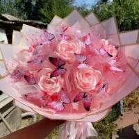 گل رز و پروانه|گل مصنوعی|نیشابور, شهرک جانبازان|دیوار