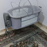 2تا گهواره برقی نوزاد و تخت کنار مادر ماستلا 2023|تخت و صندلی بچه|تنکابن, |دیوار