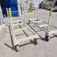 گاری چرخ دار