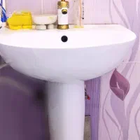 روشویی به همراه شیر