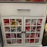 میز چرخ واتو و لوازم دیگر منزل به فروش می‌رسد