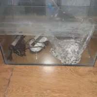 شیشه اکواریوم ..با همه وسایل..اندازه ۳۰ در ۵۰