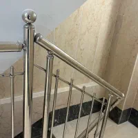 به نصاب نرده استیل نیازمندیم