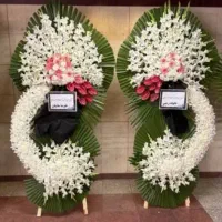 تاج گل دسته گل باکس گل مناسب همه مراسم ختمی  جشنی