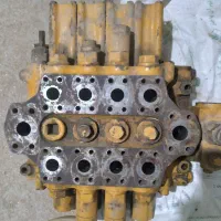 پمپ فرمان کوماتسو|قطعات یدکی و لوازم جانبی|قروه, |دیوار