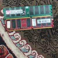 سه عدد رم کامپیوتر ۵۱۲ گیگ