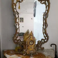 آینه و کنسول و ساعت