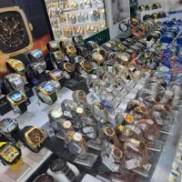 همکار و فروشنده یا تعمیر کار ساعت افسریه