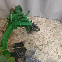 گاو اهن دو خیش دارای قابلیت تنظیم ارتفاع وعرضی|ماشینآلات صنعتی|زرگرشهر, |دیوار